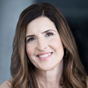 Kira Lynne,</br> BA, RPC, CCPCPR, Vancouver